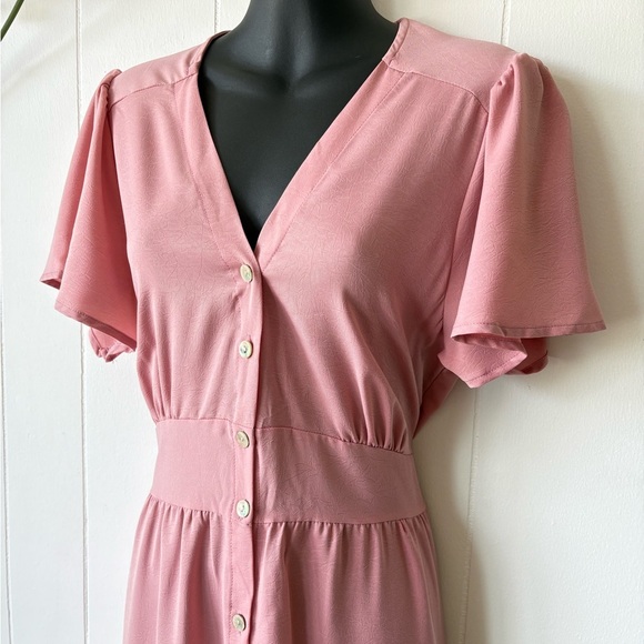 Pink Button-Down Flutter Sleeve Dress | Large - Picture 4 of 6